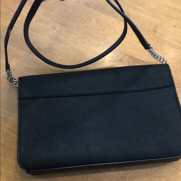 Black leather Kate Spade bow cross body bag - Picture 2 of 8